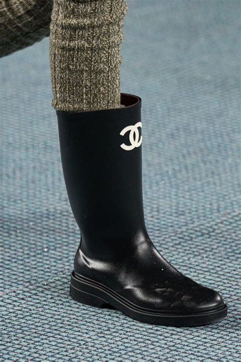 chanel regenstiefel|Chanel fashion.